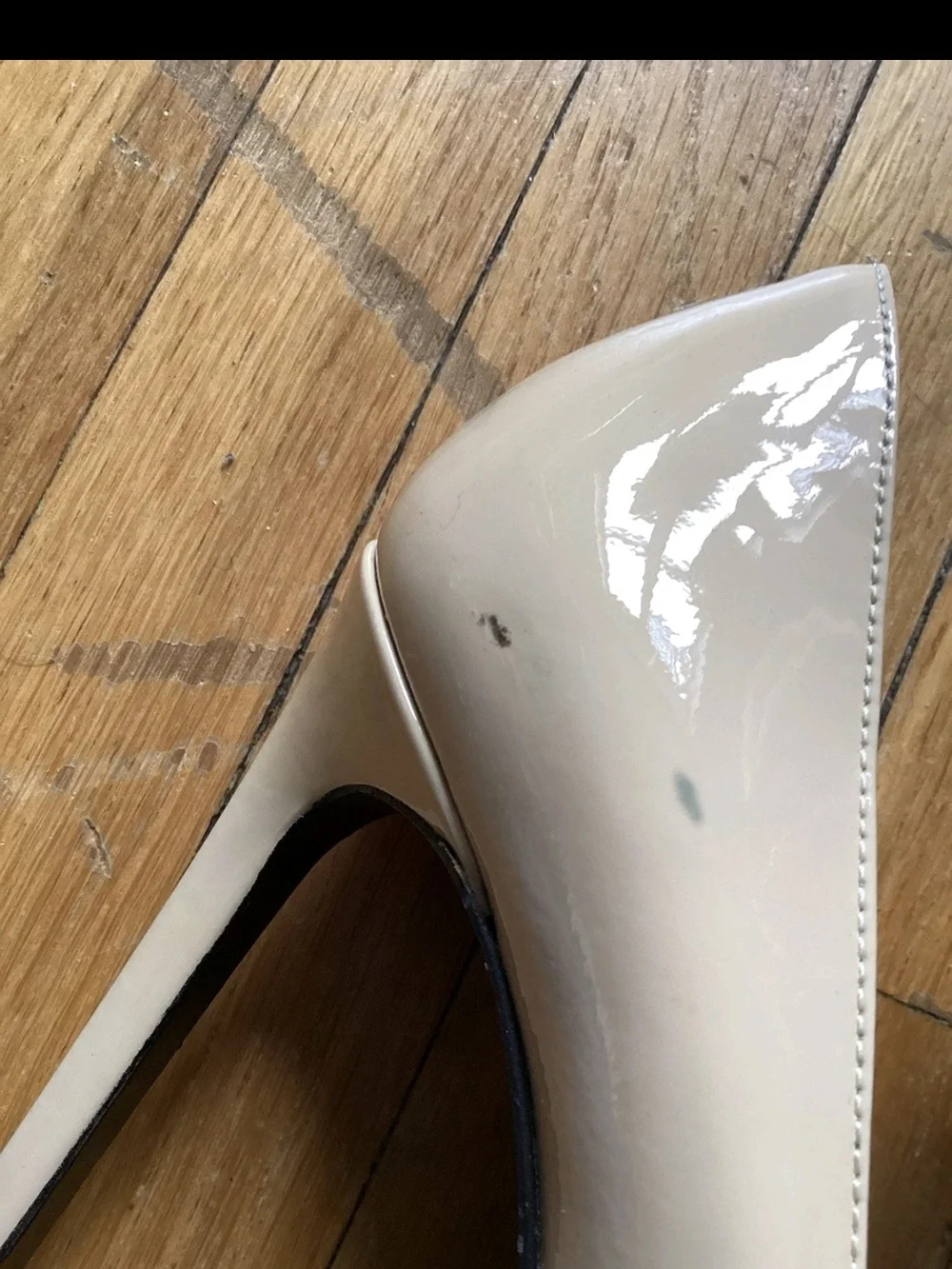 Saint Laurent YSL Ladies Size 7/37 Solid Beige Patent Leather Pump Heels,Flaws - Picture 3 of 7